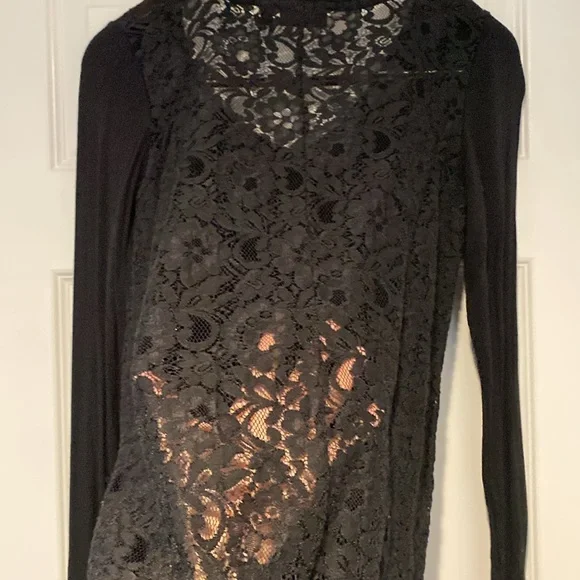 Apt 9 LONG SLEEVE TIGHT FITTED LACE V NECK SHIRT - Picture 8 of 8